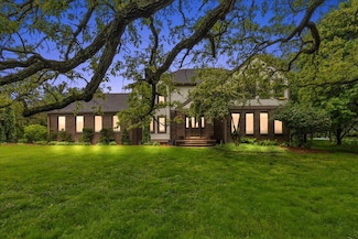 4047 Ramsgate Ct, Ann Arbor, MI 48103
