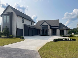 9387 Sawgrass Blvd, Denham Springs, LA 70726