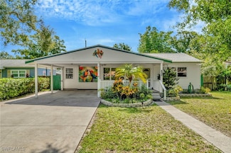1308 Hull St S, Gulfport, FL 33707