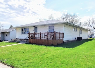 305 S Main St, Laurel, IA 50141