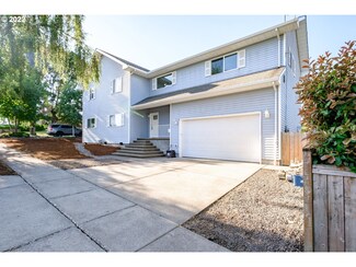 251 Fairview St, Silverton, OR 97381