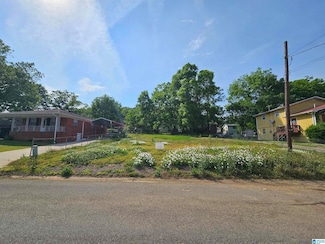 1361 Simmons St Unit 2, Dolomite, AL 35061