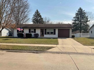 8220 Oklahoma Trail, Fort Wayne, IN 46815