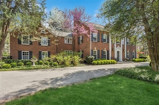 5801 Ward Pkwy, Kansas City, MO 64113