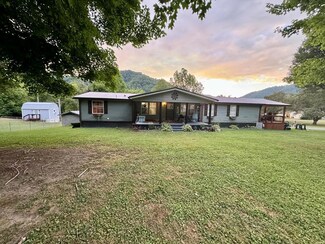 2400 Clear Fork Rd, Clear Fork, WV 24822