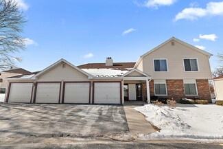 7000 Rhodes Ct Unit 203, Woodridge, IL 60517