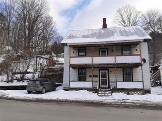 161 River Rd, Saint Johnsbury, VT 05819
