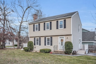48 Needham St, North Chelmsford, MA 01863