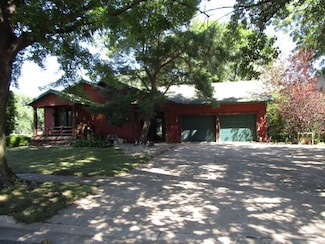 1021 Mountain Lake Rd, Mountain Lake, MN 56159