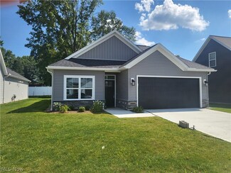 1980 Hawthorn Ct Unit 2, North Canton, OH 44720