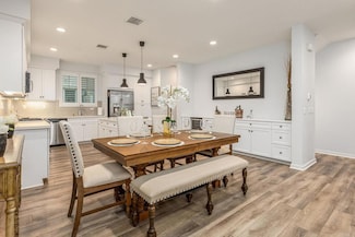 1003 Overton Ct, Tustin, CA 92780