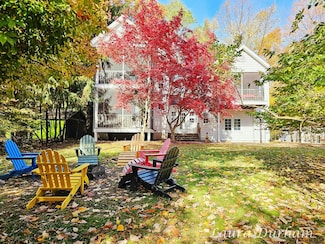 6925 2nd St, Douglas, MI 49406