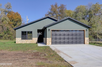 205 Allen St, Carl Junction, MO 64834