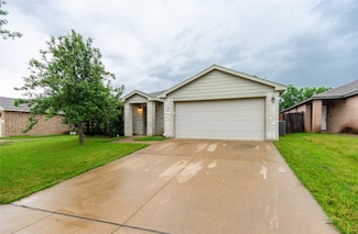 13808 Canyon Ranch Rd, Roanoke, TX 76262