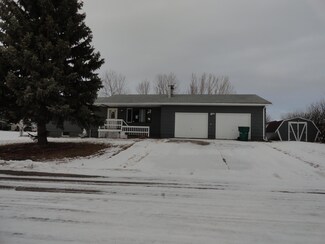 602 Lehmkuhl St E, Center, ND 58530