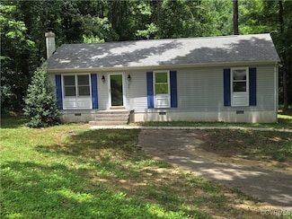 4562 Woodview Dr, Sandston, VA 23150