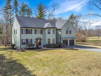37 Arrowwood St, Methuen, MA 01844