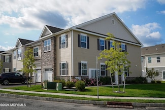 35 Chapel Ln, Wall Township, NJ 07727