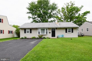 825 Chatham Rd, Fairless Hills, PA 19030