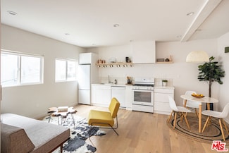 1946 Preston Ave, Los Angeles, CA 90026