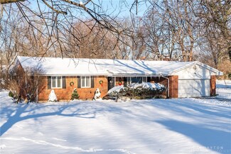 5845 Mad River Rd, Dayton, OH 45459