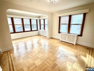 575 Saint Pauls Ave Unit 1, Cliffside Park, NJ 07010