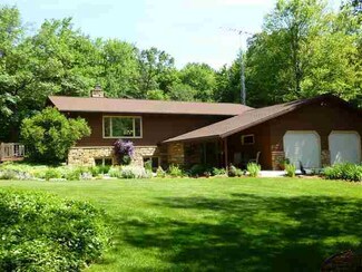 2513 Five Corner Rd, Amherst Junction, WI 54407