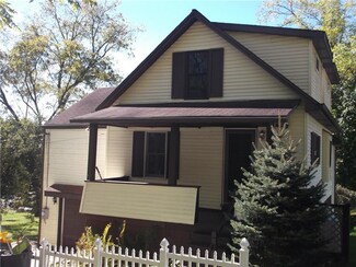 1307 Orchard St, New Stanton, PA 15672
