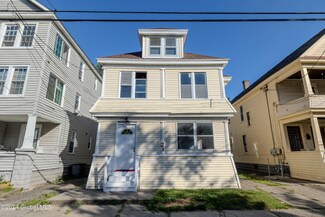 21 Hawk St, Schenectady, NY 12307