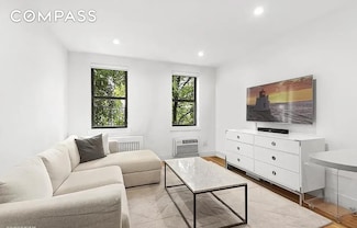 228 E 81st St Unit 7B, New York, NY 10028