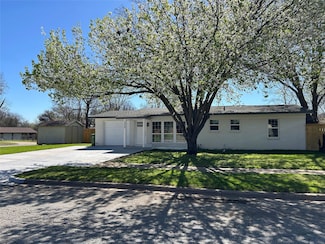 7908 Lazy Lane Rd, North Richland Hills, TX 76180