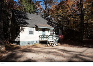 271 Lakewood Rd, Casco, ME 04015