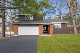 9 Scenic Ave, Webster, MA 01570