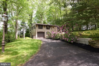 579 E Hillside Ave, State College, PA 16803