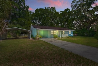 1621 NW 5th St, Chiefland, FL 32626