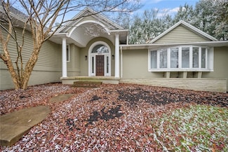 2711 Glenmont Rd NW, Canton, OH 44708