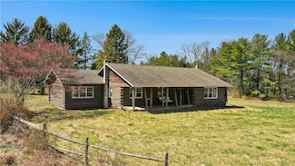 294 Mine Hill Rd, Kintnersville, PA 18930