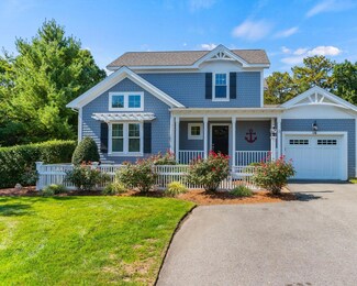 16 Saltwater Cir, Mashpee, MA 2649