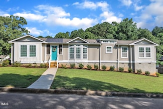 2220 Hoot Owl Ct, Raleigh, NC 27603