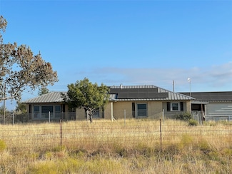 565 Fm 1241, Hamilton, TX 76531