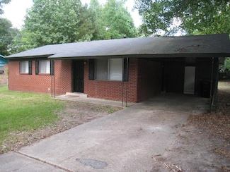 826 Englewood Dr, Columbus, GA 31907