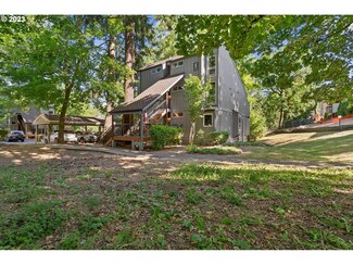100 Kerr Pkwy Unit 42, Lake Oswego, OR 97035