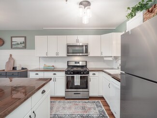 108 Tideview Dr, Dover, NH 03820
