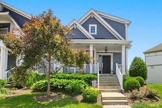 28W773 Stafford Place, Warrenville, IL 60555