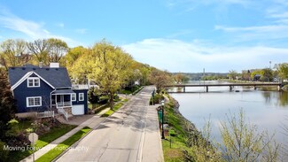 312 Geneva St, West Dundee, IL 60118