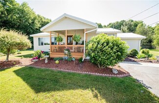 4 Graves Rd, Central Square, NY 13036