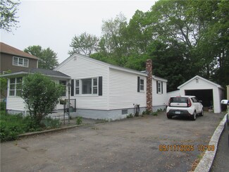 170 Congress St, Woonsocket, RI 02895