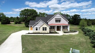 105 Beacon Ct, Kemp, TX 75143