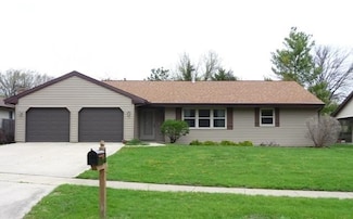 205 Carrie Ave, Urbana, IL 61802