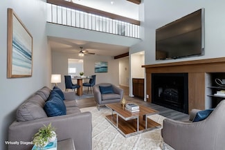 115 Rogue River Hwy Unit 302, Grants Pass, OR 97527